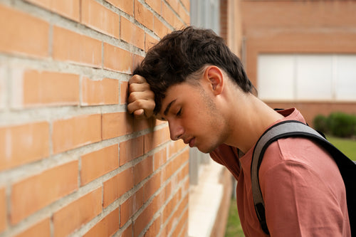 When Back Pain Takes a Toll: Understanding How it Affects Concentration and School Grades